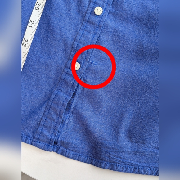 TOMMY HILFIGER BLUE LONG SLEEVE SHIRT SIZE MEDIUM. - Picture 13 of 13